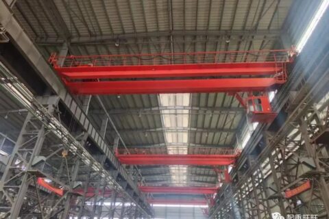 防爆起重機(jī)如何應(yīng)對(duì)危險(xiǎn)物料泄露的情況？